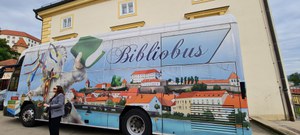 Obr. 10 Bibliobus.jpg